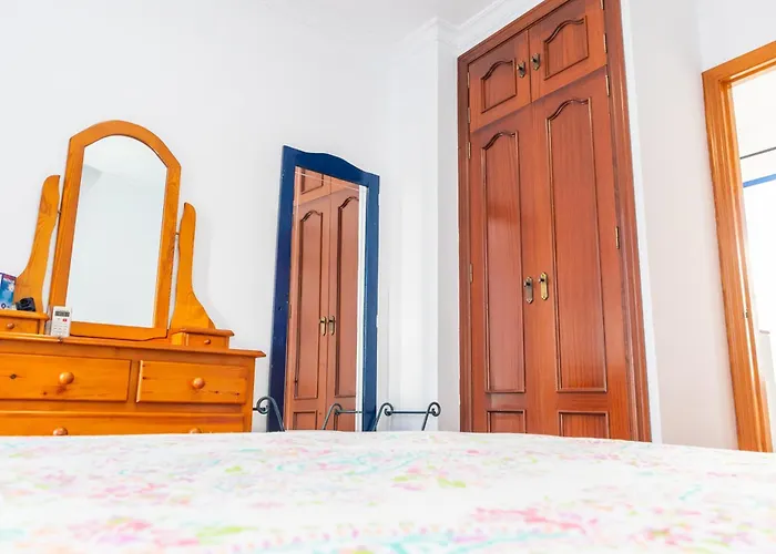 Casa Con Encanto En Casco Antiguo - El Patio Te Encantará
